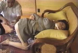 社長秘書を浣腸レイプ！大量ウンコ汁噴出させて、犯しまくり！