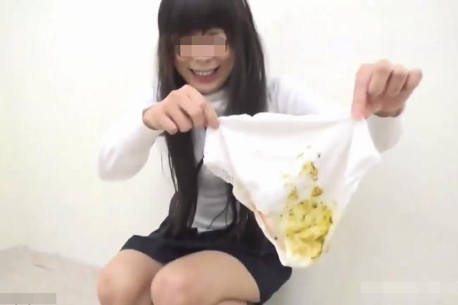 浣腸お漏らし